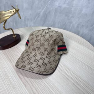 G*uci Fawn Color Cap