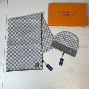 L*VE GREY WHITE HAT SET