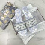 Dw*ay Women Slide - Image 6