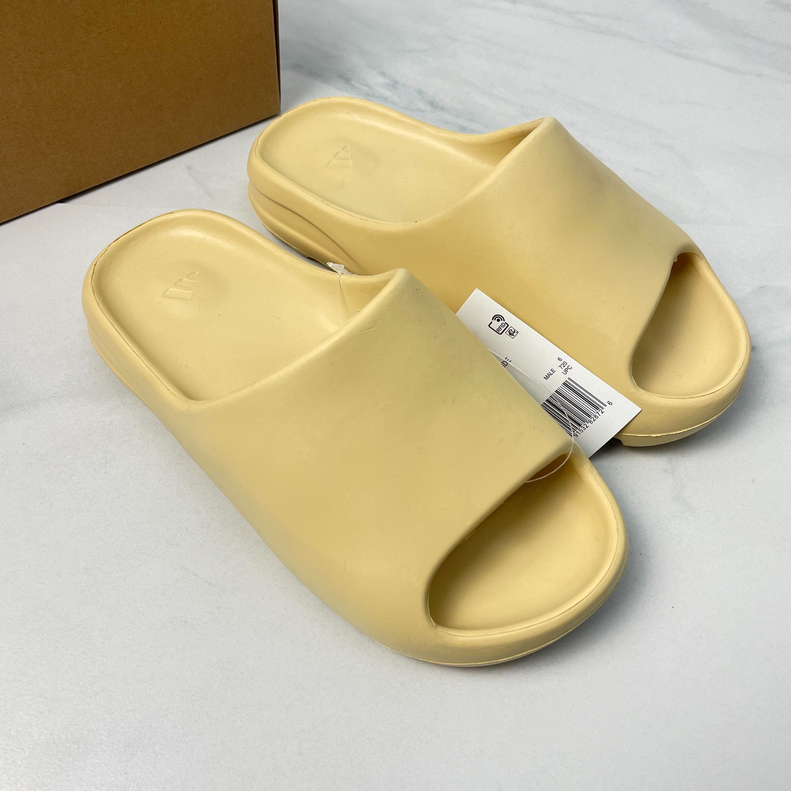 IMG_5880 Ye*ezy Slide Bone - Image 1