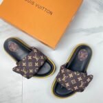 Poo*l Pillow Comfort Mules Slides - Image 5